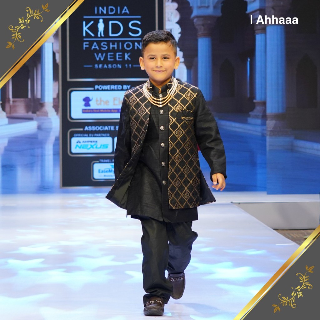 Black kurta on runway